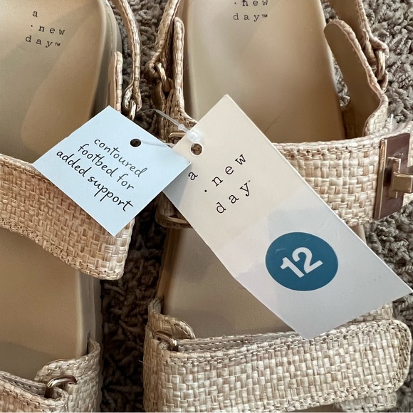 A New Day Women’s Tan Raffia Jonie Sandal size 12 - Picture 4 of 9